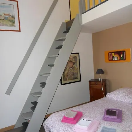 Le Jardin D'ivana D'hotes Avec Piscine Chauffee Bed & Breakfast *