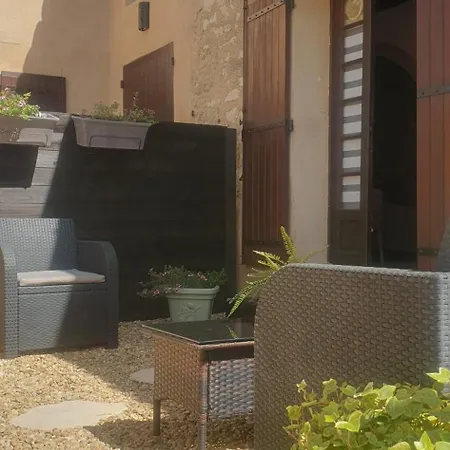 Bed & Breakfast Le Jardin D'ivana D'hotes Avec Piscine Chauffee *