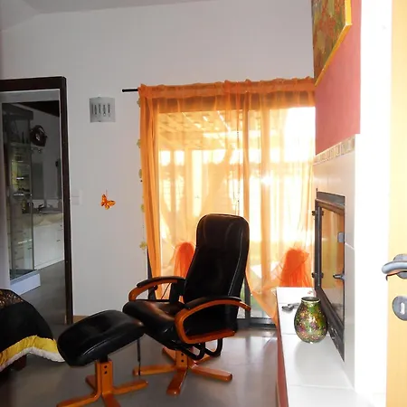 Bed & Breakfast Le Jardin D'ivana D'hotes Avec Piscine Chauffee