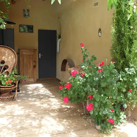 Le Jardin D'ivana D'hotes Avec Piscine Chauffee *