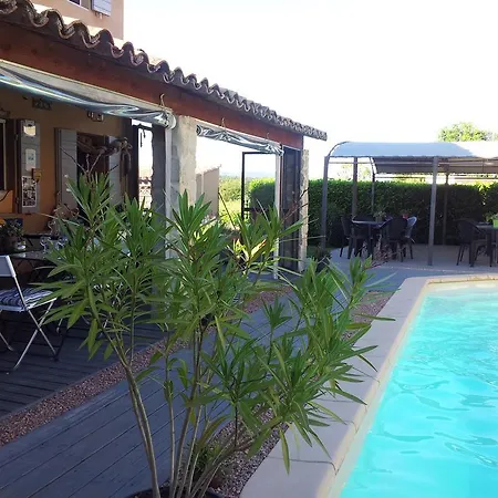 Bed & Breakfast Le Jardin D'ivana D'hotes Avec Piscine Chauffee