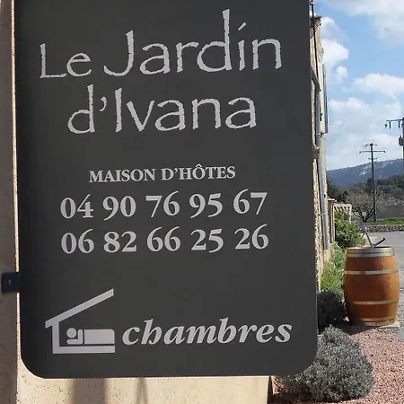 Le Jardin D'ivana D'hotes Avec Piscine Chauffee Bed & Breakfast