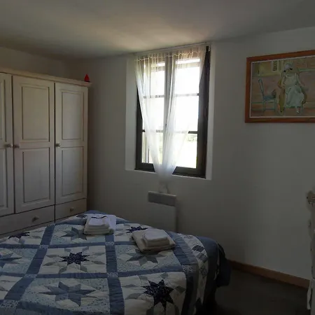 Le Jardin D'ivana D'hotes Avec Piscine Chauffee Bed & Breakfast Oppède